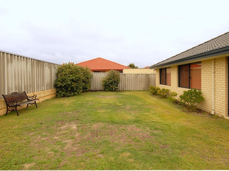 17 Bonnievale Terrace, Wanneroo WA 6065