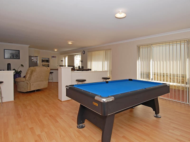 51 Abbey Green Road, Banksia Grove WA 6031