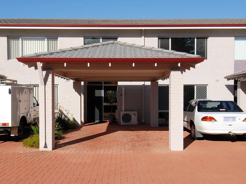 57C Amberton Way, Girrawheen WA 6064