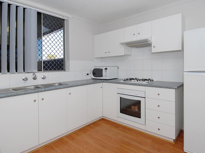 57C Amberton Way, Girrawheen WA 6064