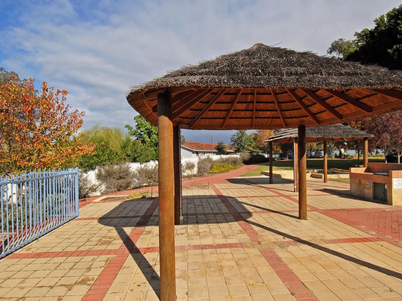 57C Amberton Way, Girrawheen WA 6064