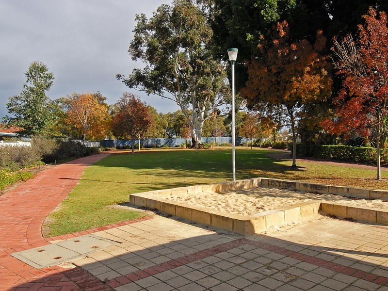 57C Amberton Way, Girrawheen WA 6064