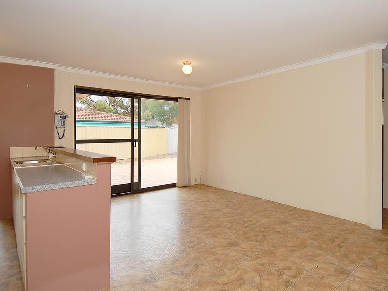 20 Berkshire Drive, Beldon WA 6027