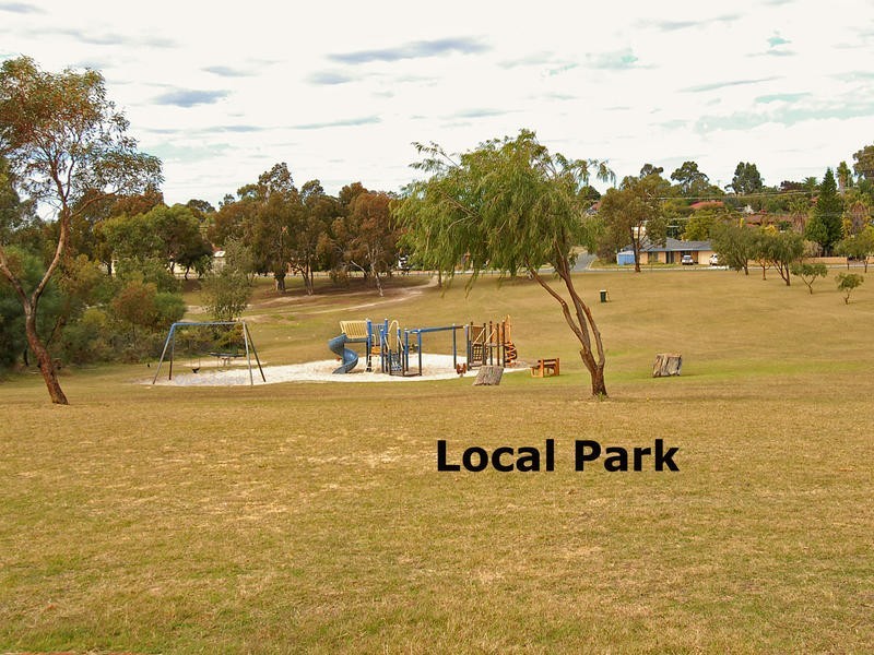 20 Berkshire Drive, Beldon WA 6027