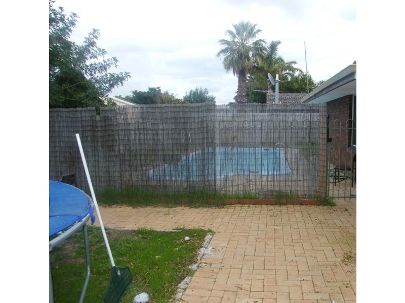 18 Belgrade Road, Wanneroo WA 6065