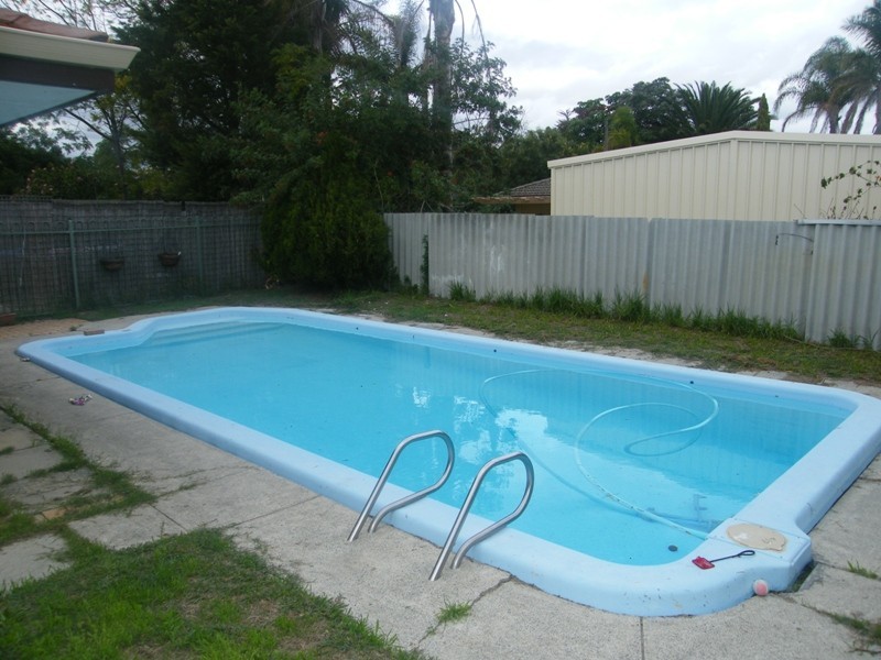 18 Belgrade Road, Wanneroo WA 6065