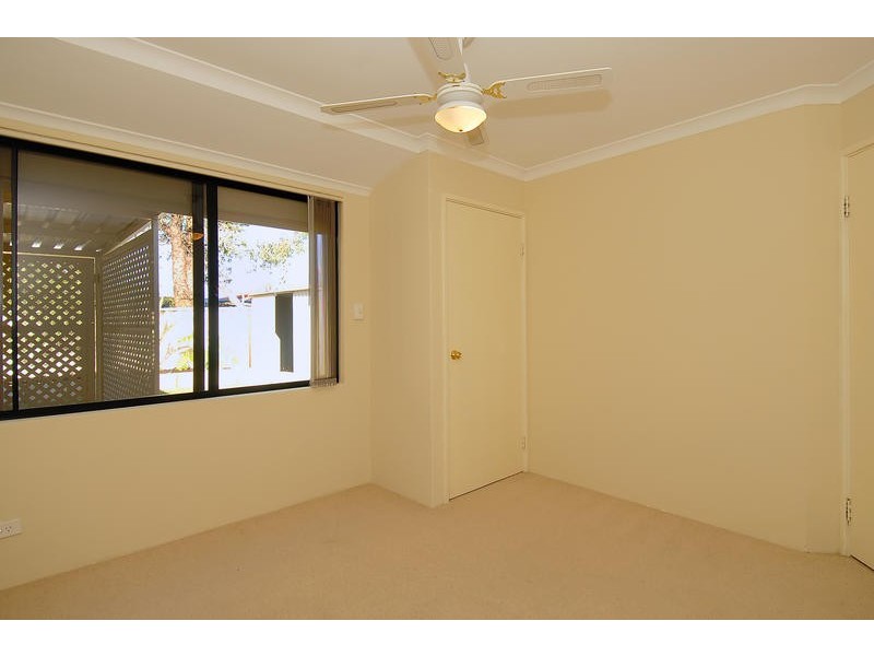 35 Brunswick Circuit, Banksia Grove WA 6031