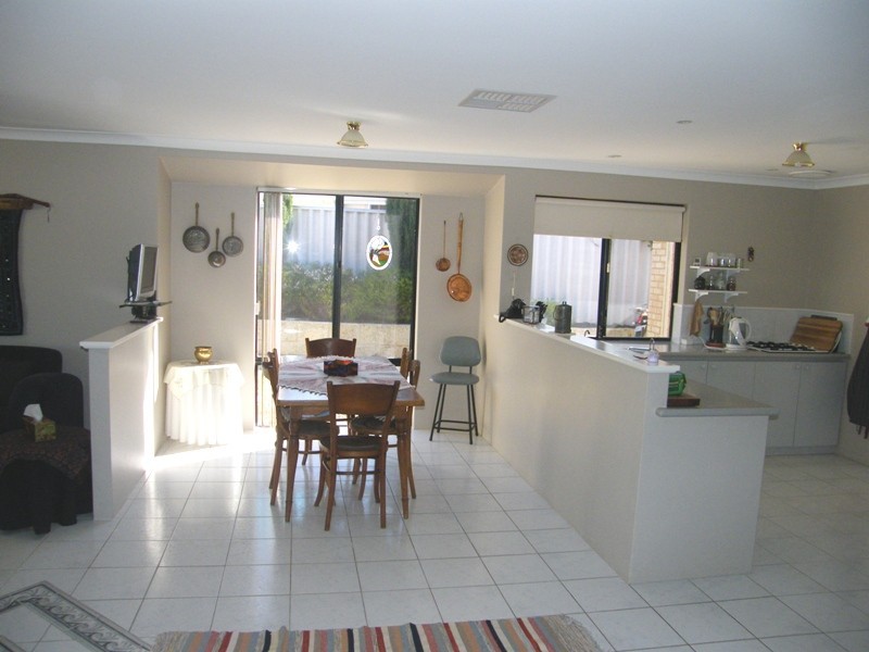 22 Jandabup Close, Sinagra WA 6065