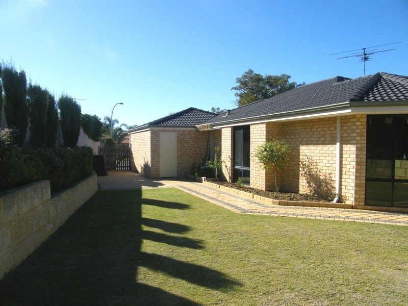 22 Jandabup Close, Sinagra WA 6065