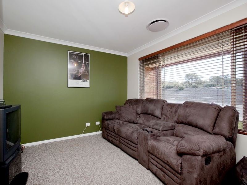 42 Alpina Promenade, Banksia Grove WA 6031