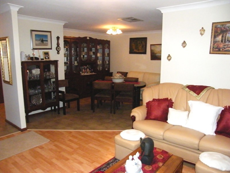 6 Wonyill Street, Wanneroo WA 6065