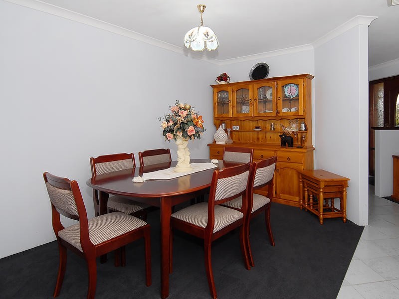 41 Mallina Circuit, Carramar WA 6031