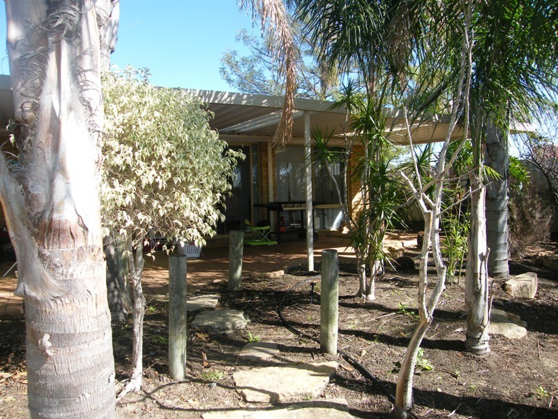 2 Abraham Court, Wanneroo WA 6065