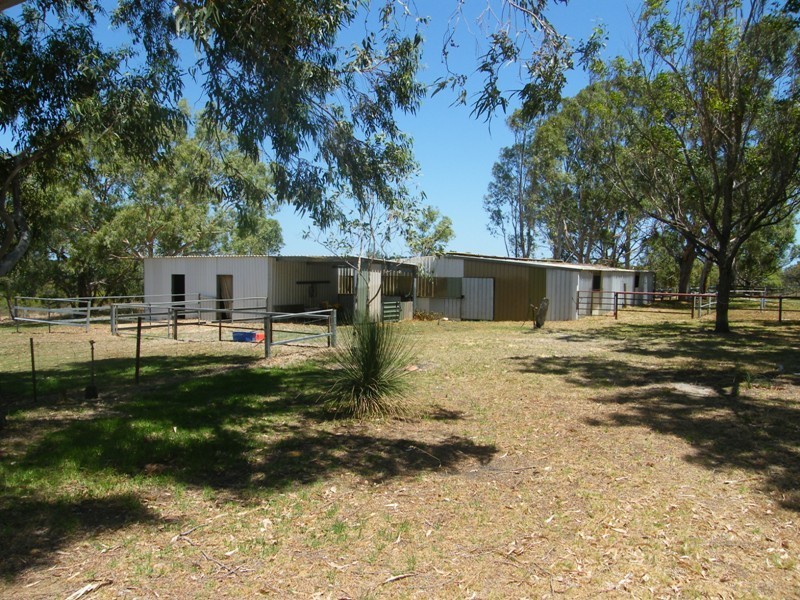 35 Hilltop Rise, Woodridge WA 6041