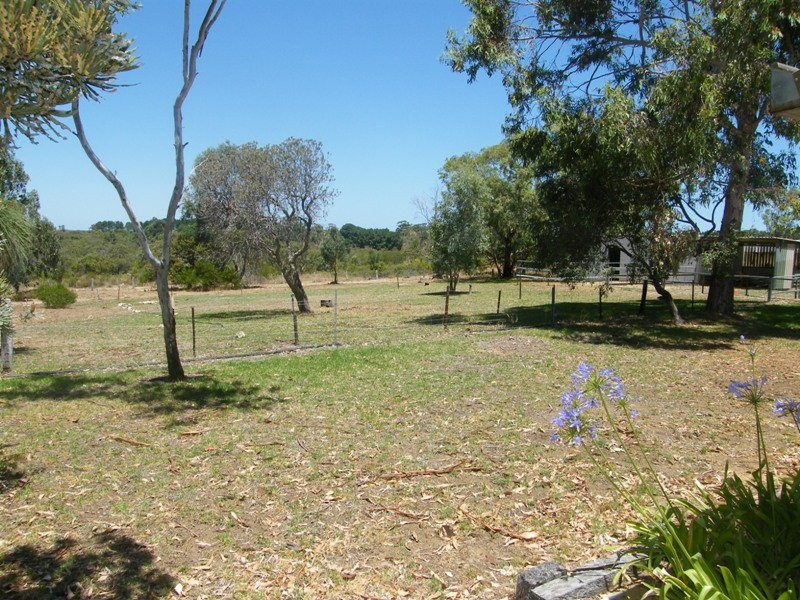 35 Hilltop Rise, Woodridge WA 6041