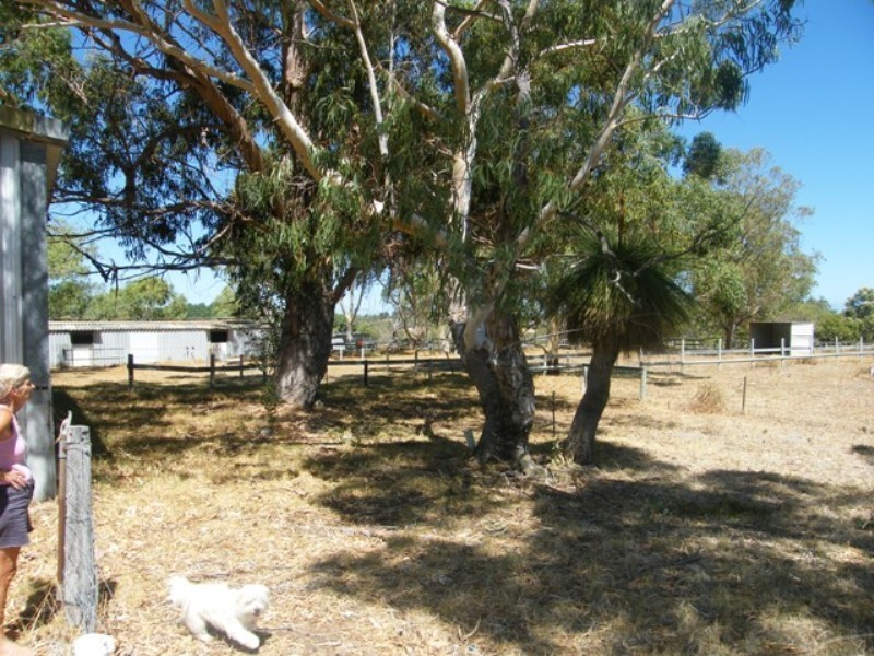 35 Hilltop Rise, Woodridge WA 6041