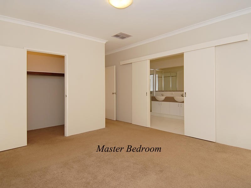 12 Zingarello Street, Pearsall WA 6065