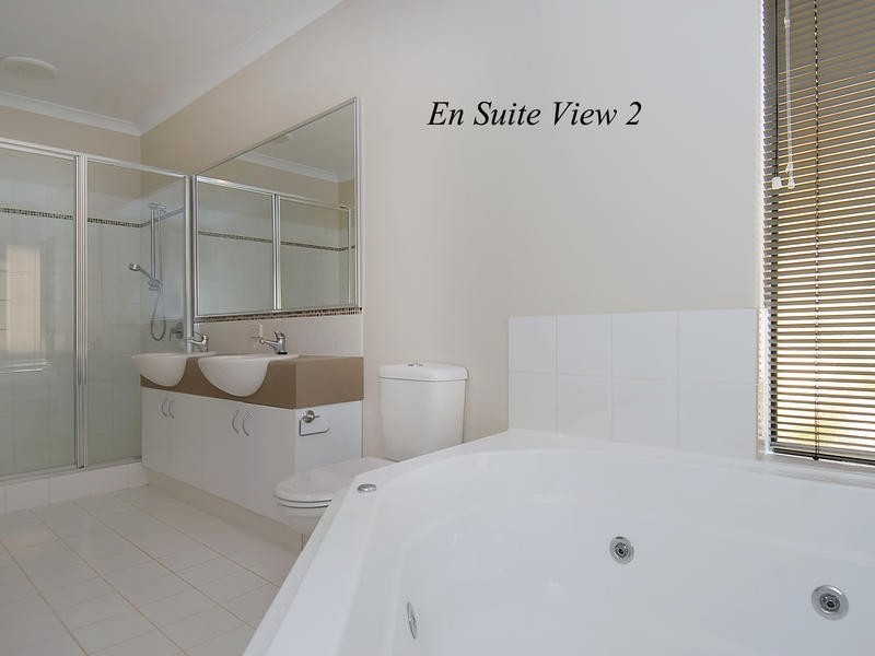 12 Zingarello Street, Pearsall WA 6065