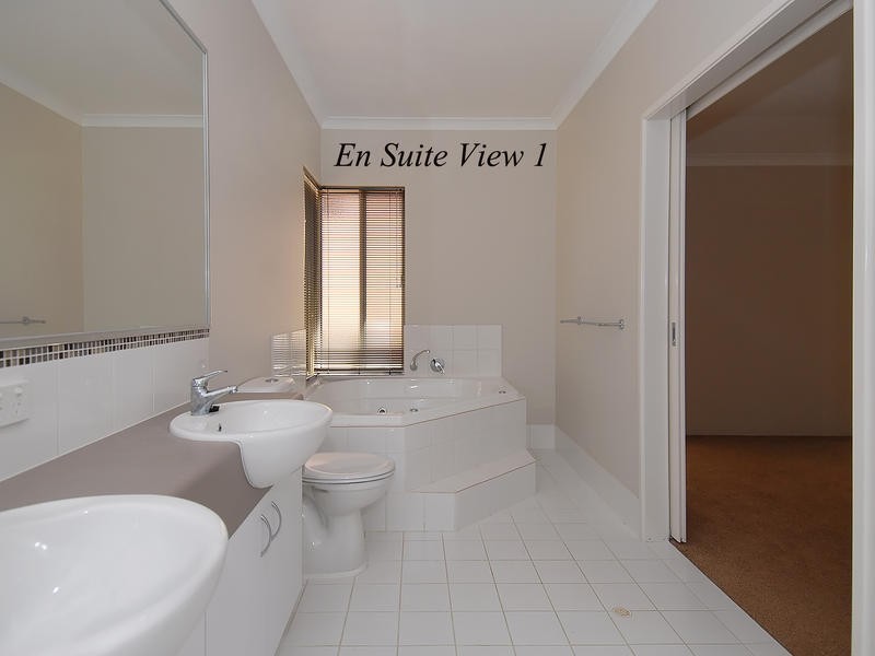 12 Zingarello Street, Pearsall WA 6065