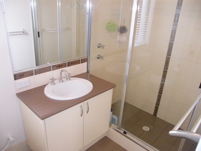12 Grallina Way, Tapping WA 6065