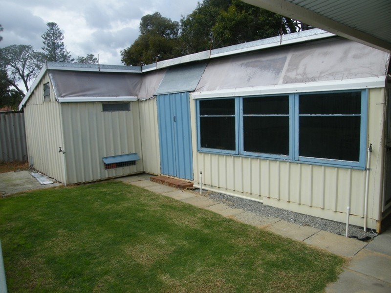 9 Woonan Court, Wanneroo WA 6065