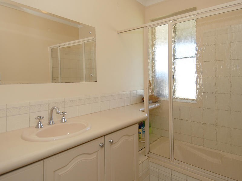 64 Timely Hostess Mews, Mariginiup WA 6065