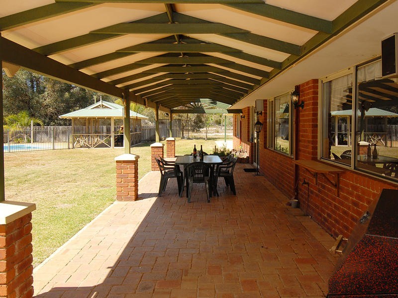 64 Timely Hostess Mews, Mariginiup WA 6065