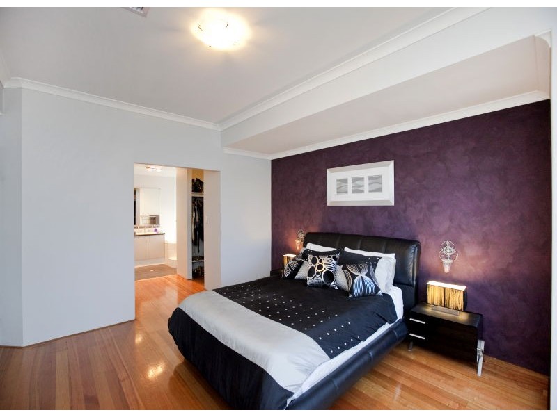 15 Kentucky Boulevard, Hocking WA 6065