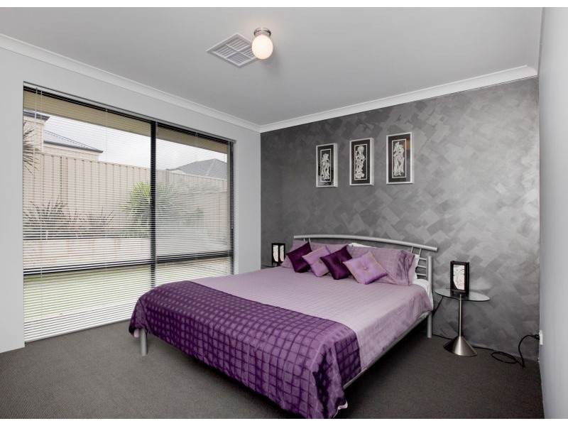 15 Kentucky Boulevard, Hocking WA 6065