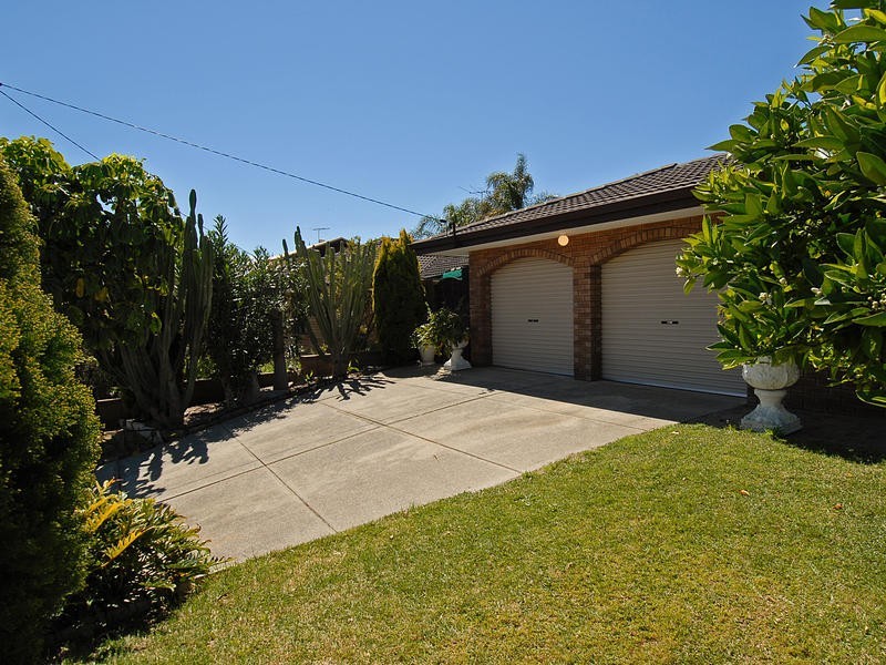 6 Wonyill Street, Wanneroo WA 6065