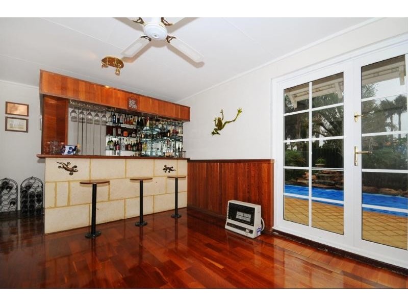 15 Clarkside Court, Wanneroo WA 6065