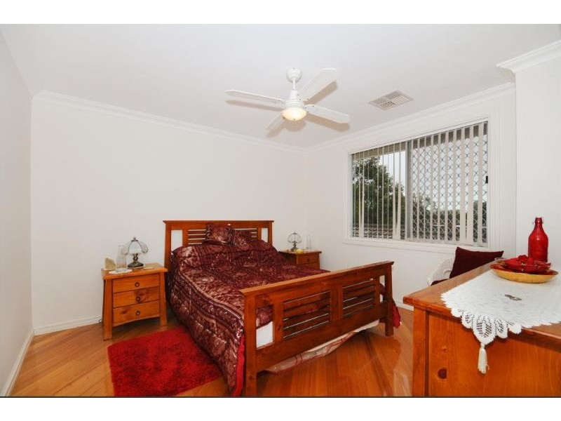 15 Clarkside Court, Wanneroo WA 6065