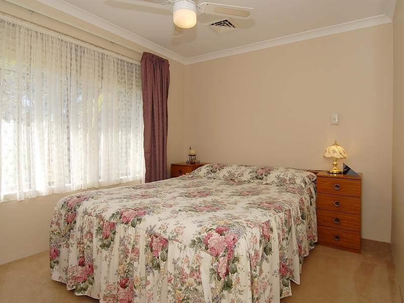 12 Midlothian Crescent, Kinross WA 6028