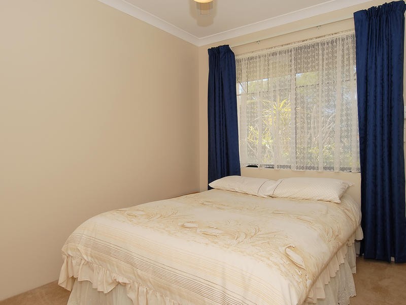 12 Midlothian Crescent, Kinross WA 6028