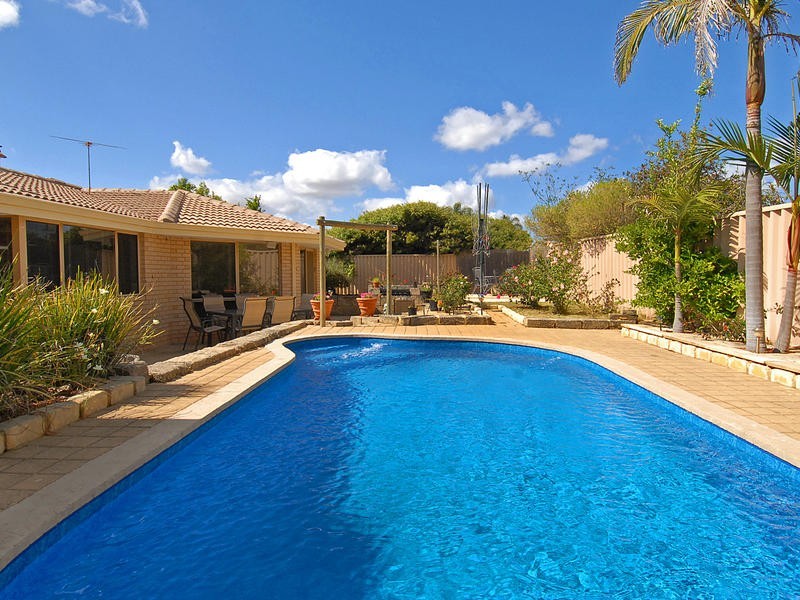 11 Wattle Mews, Hocking WA 6065