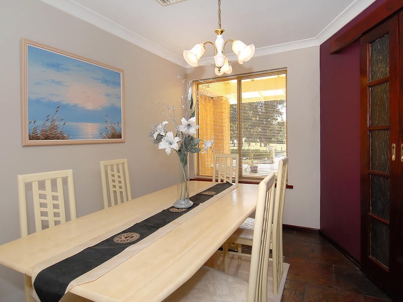 11 Wattle Mews, Hocking WA 6065