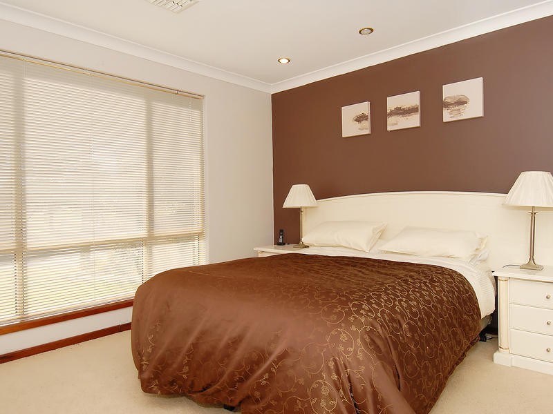 11 Wattle Mews, Hocking WA 6065