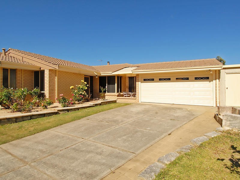 11 Wattle Mews, Hocking WA 6065