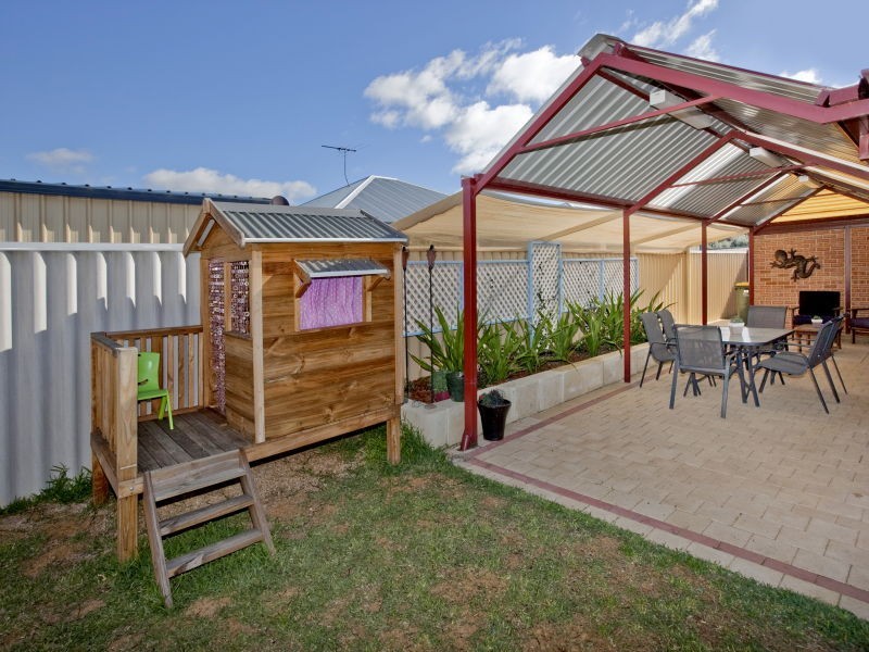 42 Alpina Promenade, Banksia Grove WA 6031