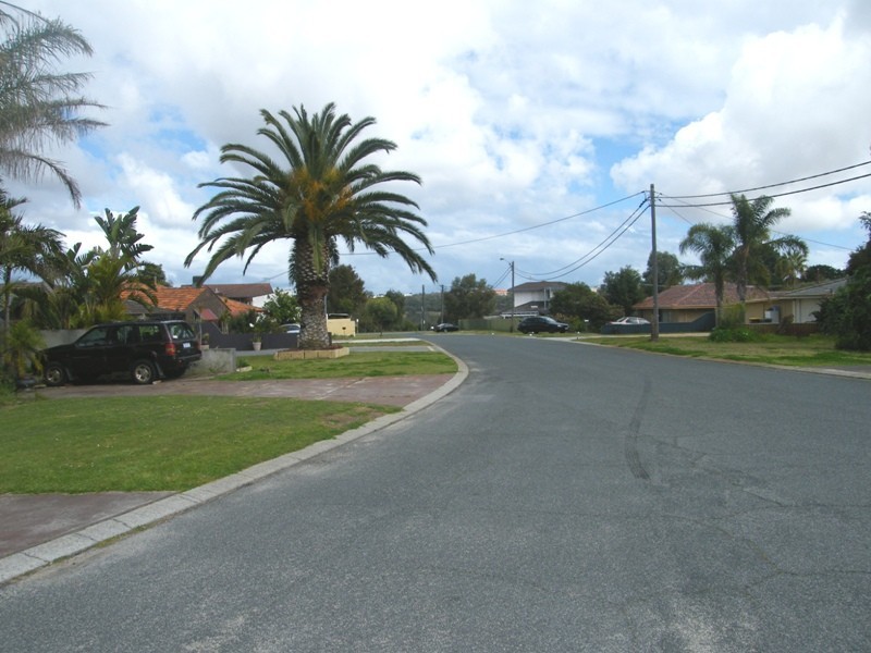 9 Woonan Court, Wanneroo WA 6065