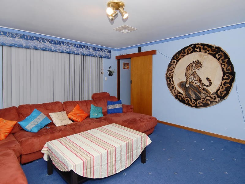 4 Beenong Street, Wanneroo WA 6065