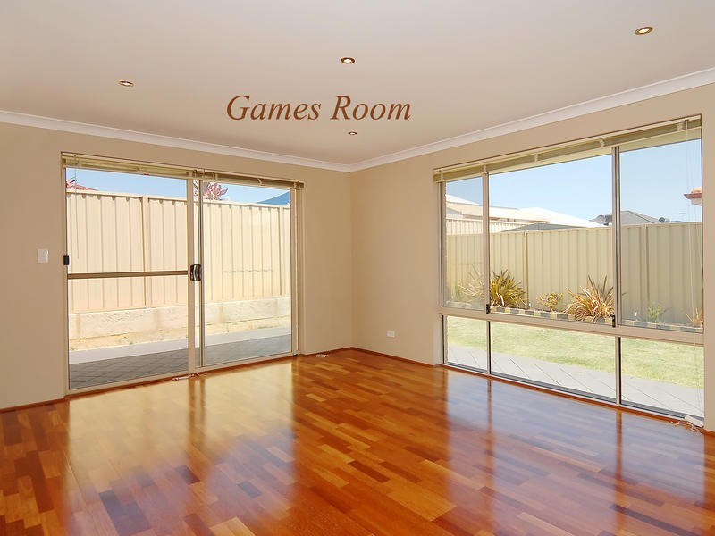 36 Kentucky Boulevard, Hocking WA 6065