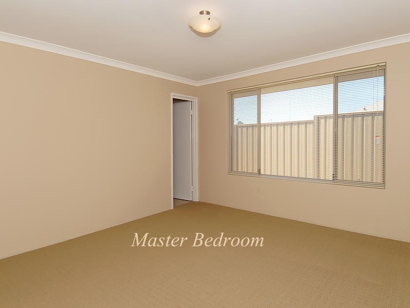 36 Kentucky Boulevard, Hocking WA 6065