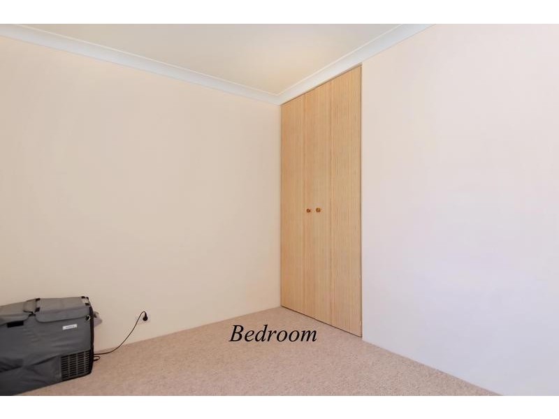 6 Dandaloo Crescent, Wanneroo WA 6065
