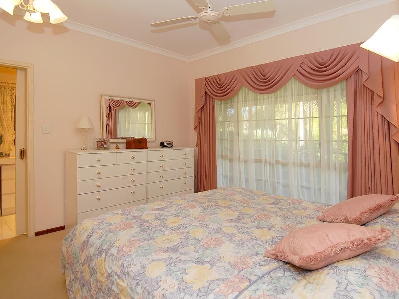 17 Albert Court, Wanneroo WA 6065