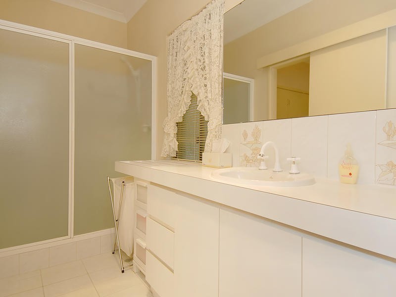 17 Albert Court, Wanneroo WA 6065