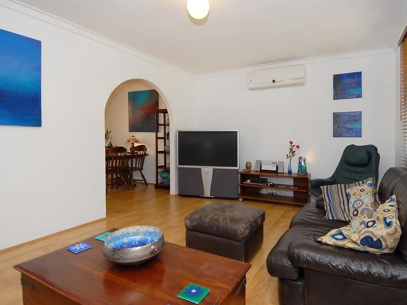 5 Lowes Way, Padbury WA 6025