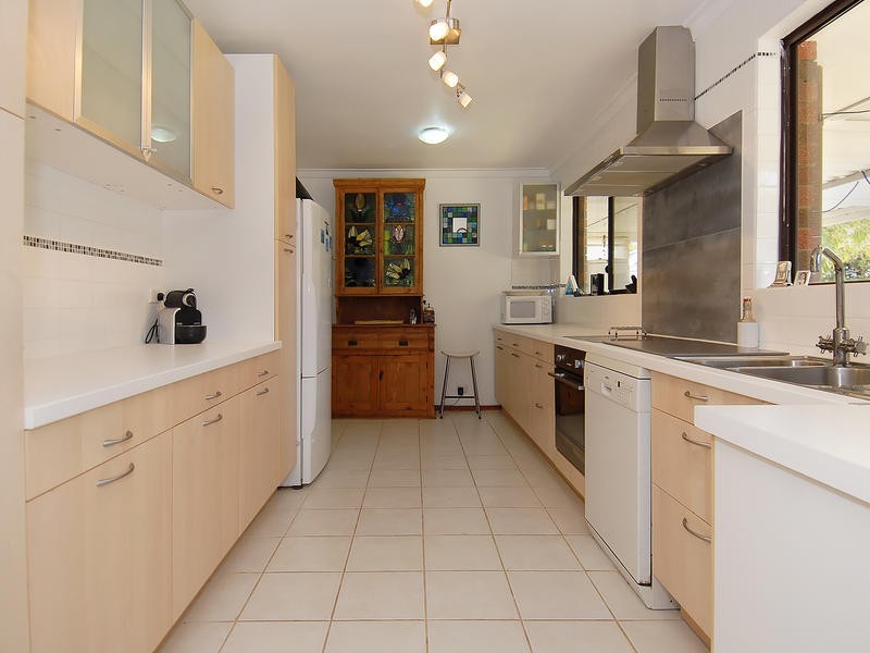 5 Lowes Way, Padbury WA 6025