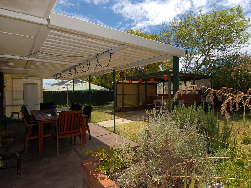 5 Lowes Way, Padbury WA 6025