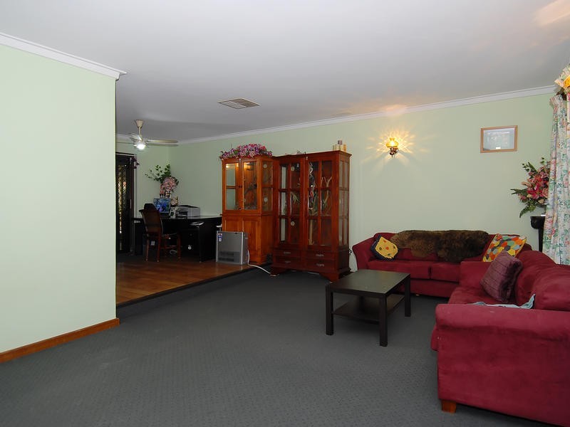 4 Beenong Street, Wanneroo WA 6065